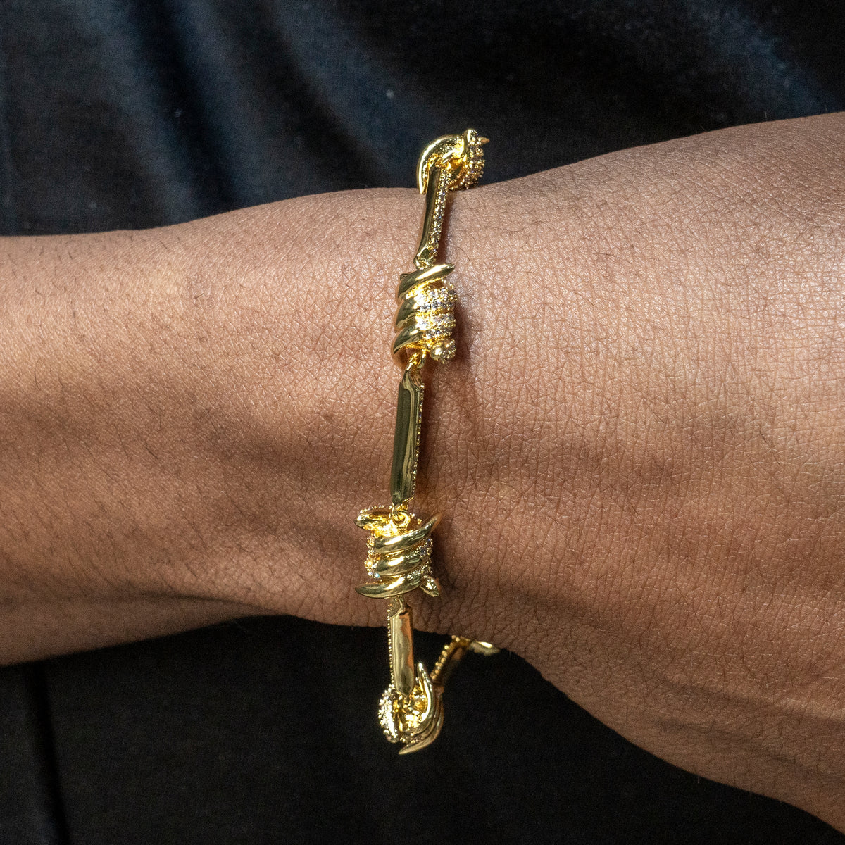 Gold Jewelry -  Mens 14K Gold Iced Out VVS Barbed Wire Link Bracelet